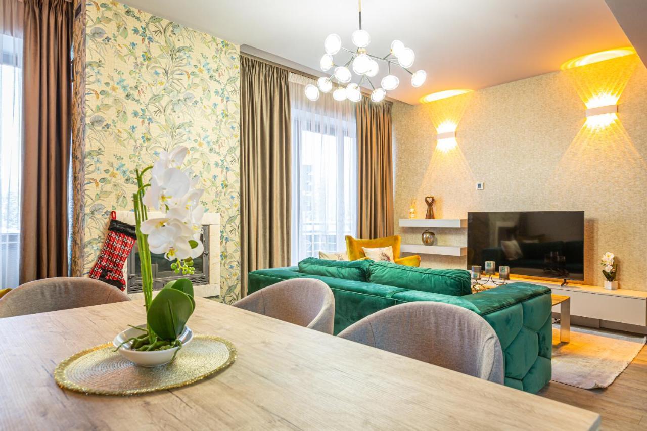 פויאנה ברשוב Kron Luxury 2 Bedroom Apartment In Silver Mountain מראה חיצוני תמונה